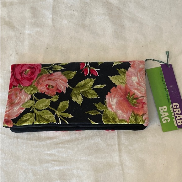 Kressline Handbags - Floral Black and Pink Clutch